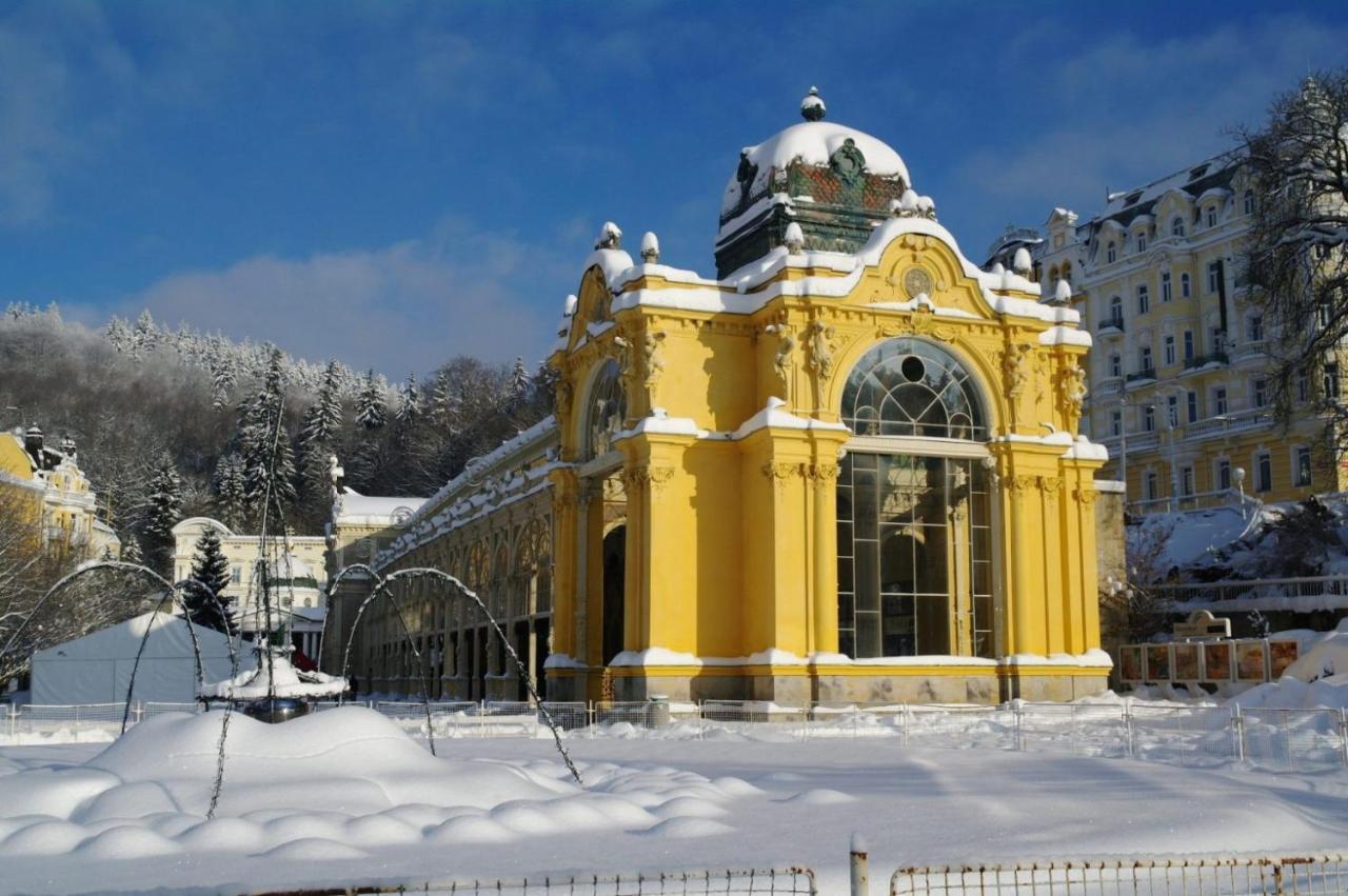 Hotel Maxim Mariánské Lázně Екстериор снимка