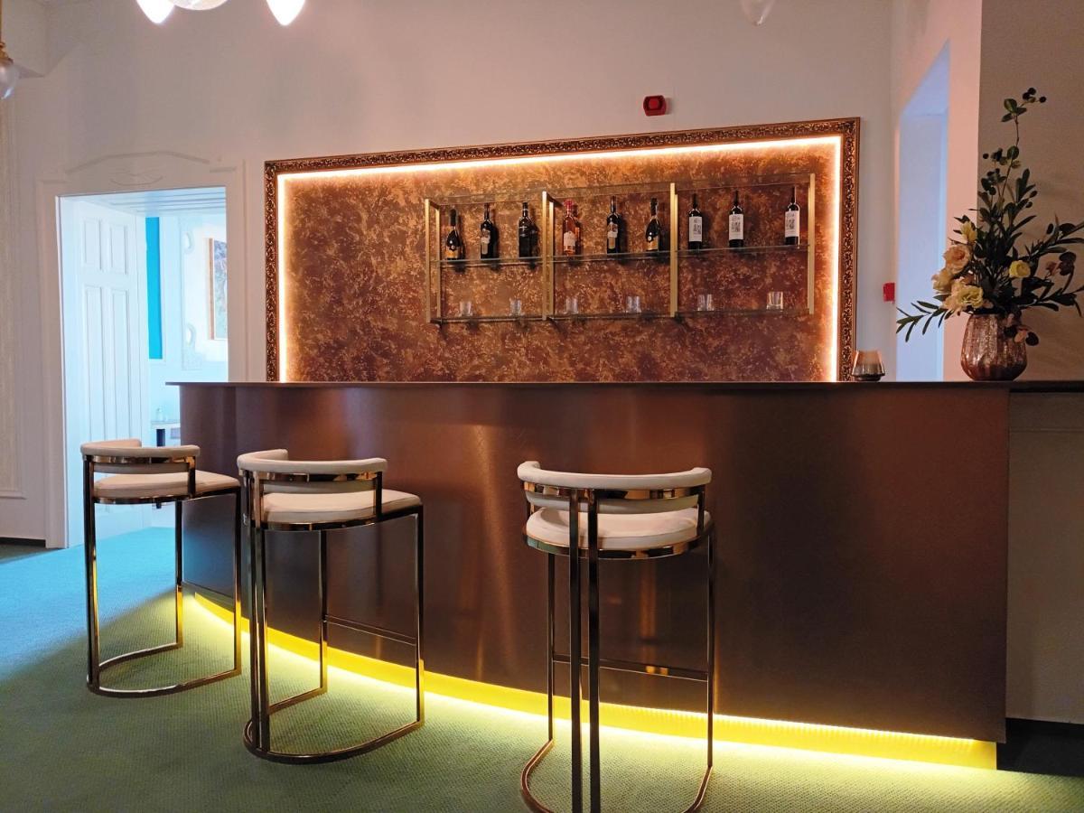 Hotel Maxim Mariánské Lázně Екстериор снимка